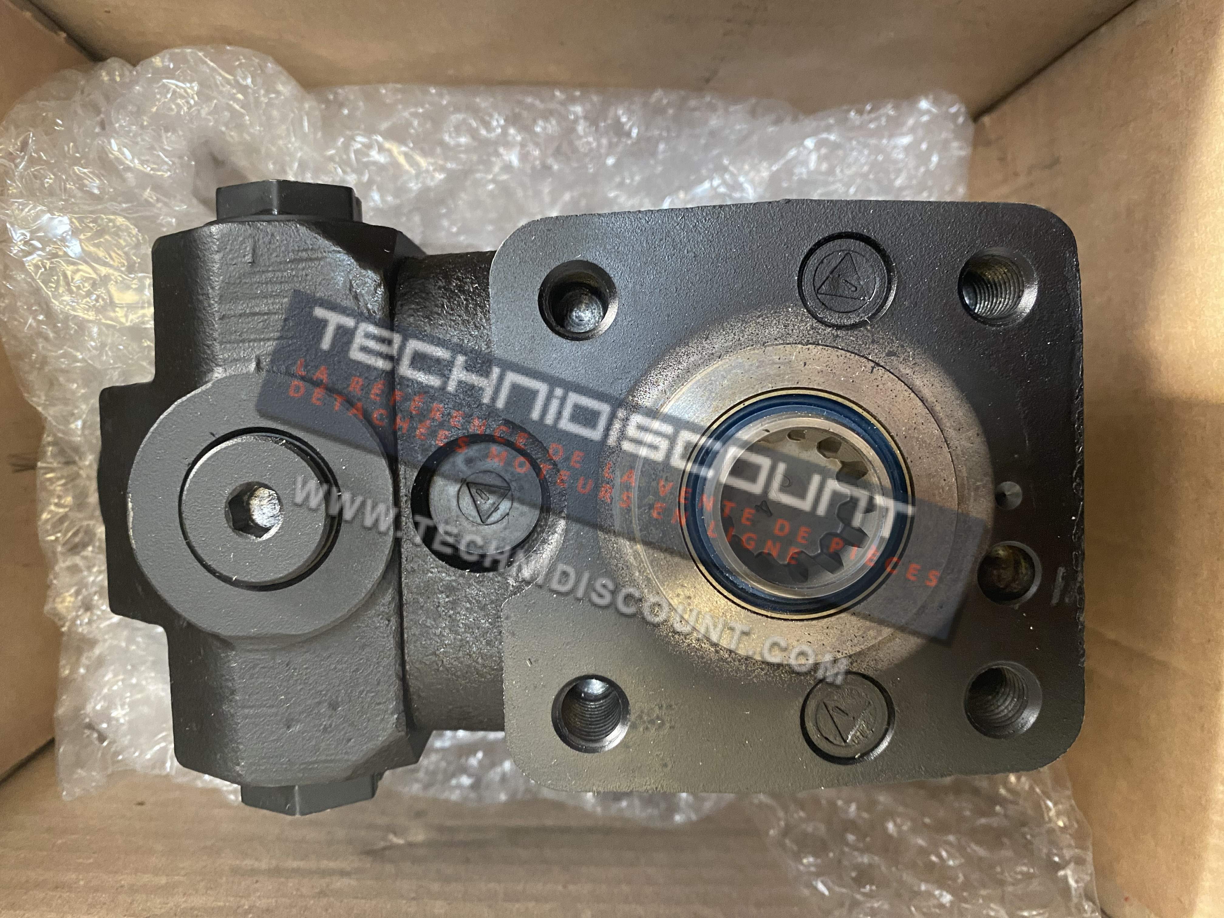 Orbitrol de direction hydraulique type LS80G1F -  83256  DANFOSS OSPC 80 LS  Cylindrée : 80cm3/tour  Ognibene Made in Italy STEERING UNIT. 905250030 / STA LS 80 G1 F Ognibene Power  VPF 7 G 40 DYN  905370030