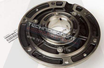 Support côté volant moteur LOMBARDINI 4LD640 (LDA96) 4LD705 (LDA100) 4LD820 (LDA820) ED0086750670-S