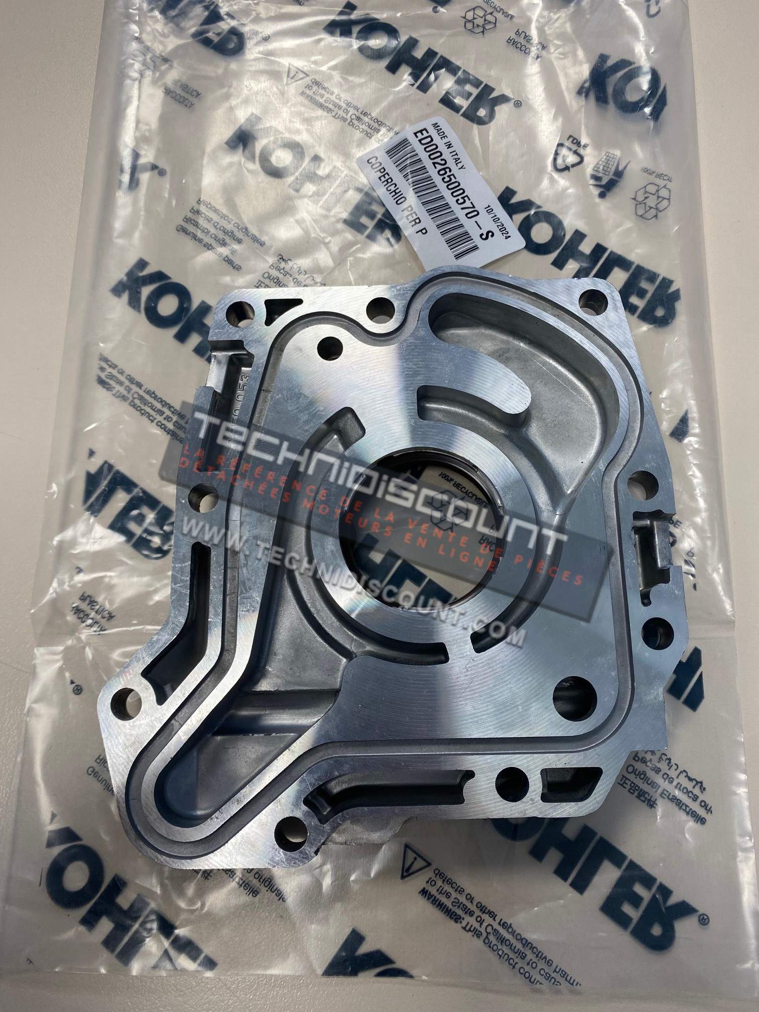 Couvercle pompe a huile KOHLER ED0026500570-S LOMBARDINI 2650.057 - Moteurs LOMBARDINI LDW1503 LDW1603 LDW2004 LDW2204 LDW2004T LDW2204T KDW1603 KDW2204
