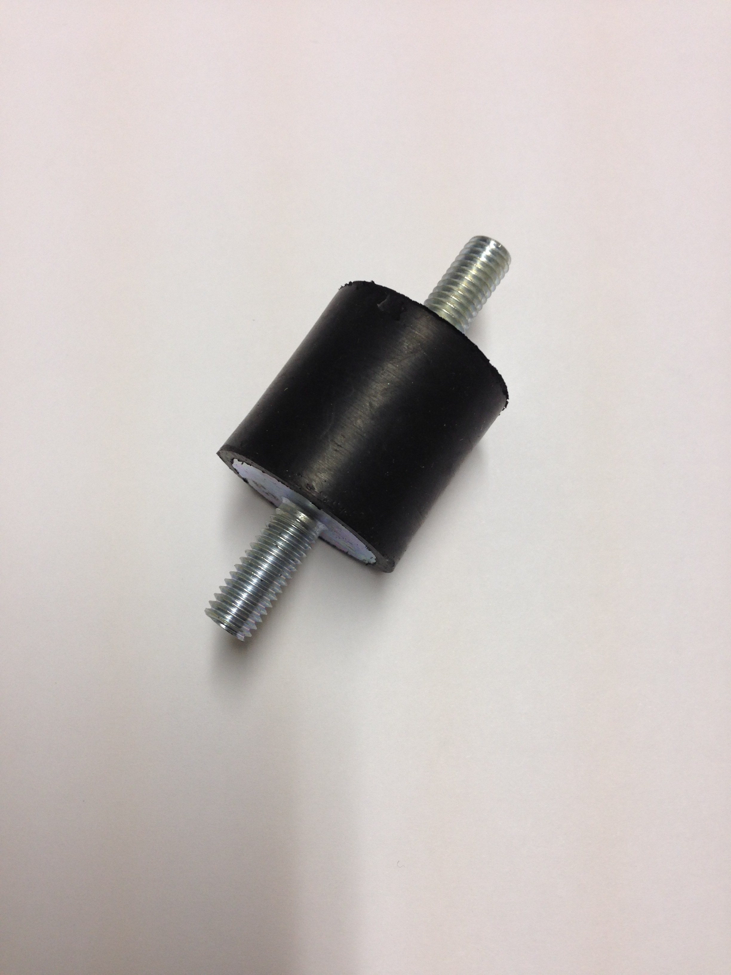 Silent bloc caoutchouc 2 tiges filetées silent block